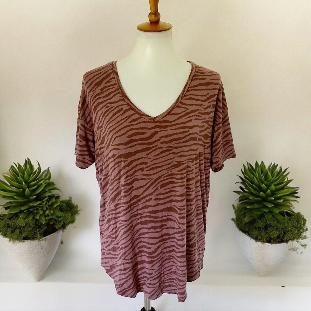 American Eagle Womens S Small Rose Pink Soft & Sexy Zebra Tee Shirt Top Blouse
